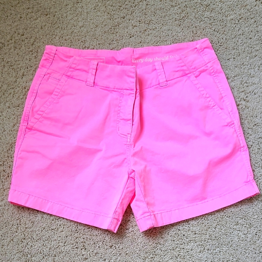 Vineyard Vines Bright Pink Shorts! Sz. 6